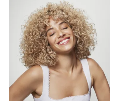 Olaplex Blonde Enhancer Toning Conditioner No. 5P